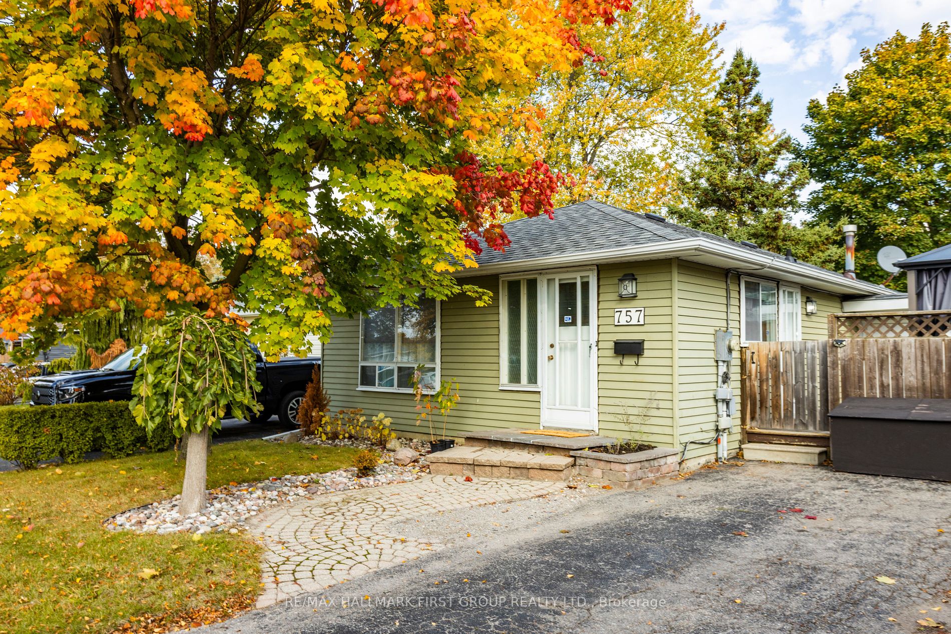 757 Edna Crt