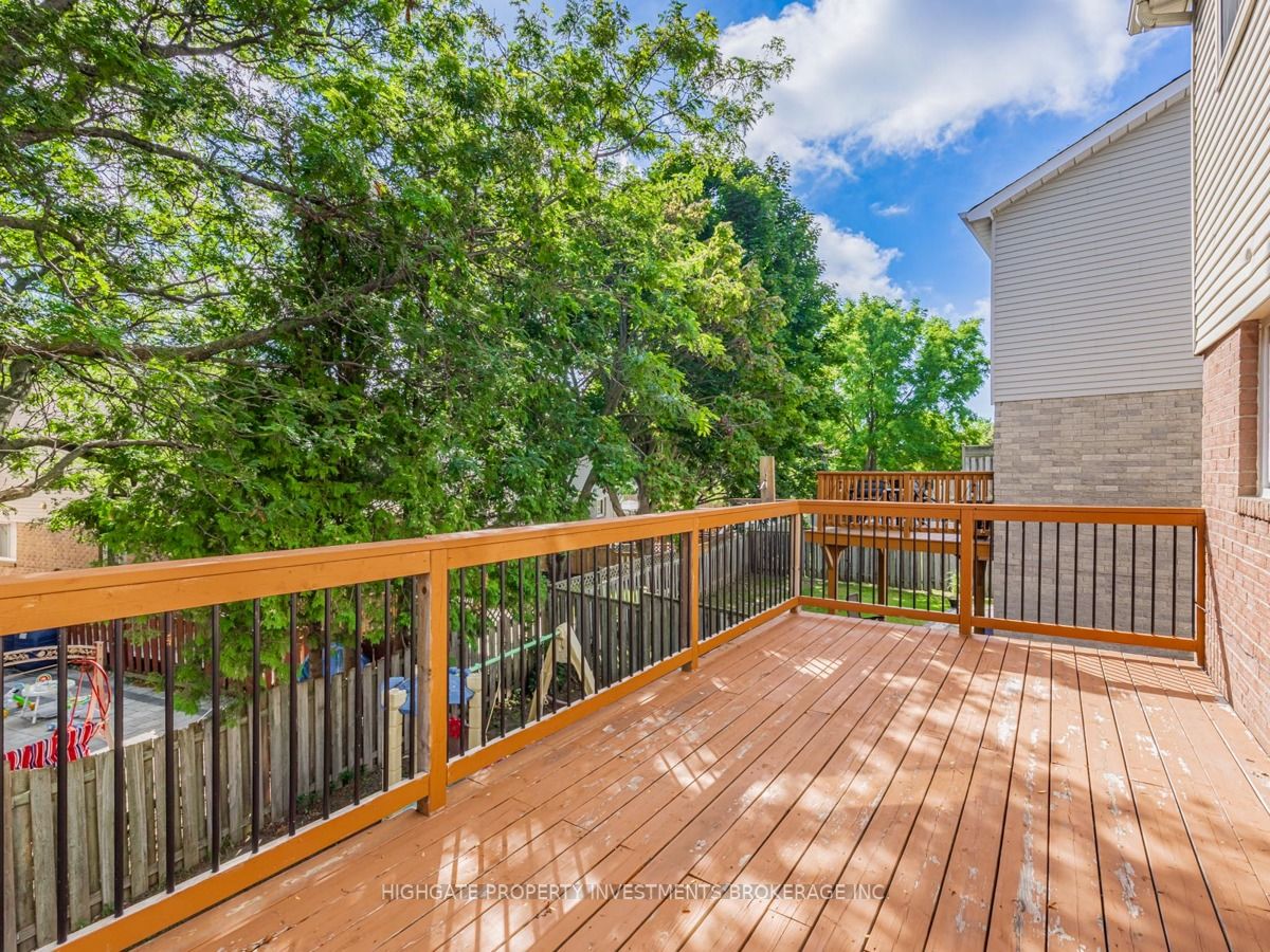 21 Noble Dr