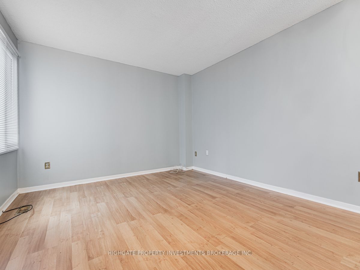 21 Noble Dr