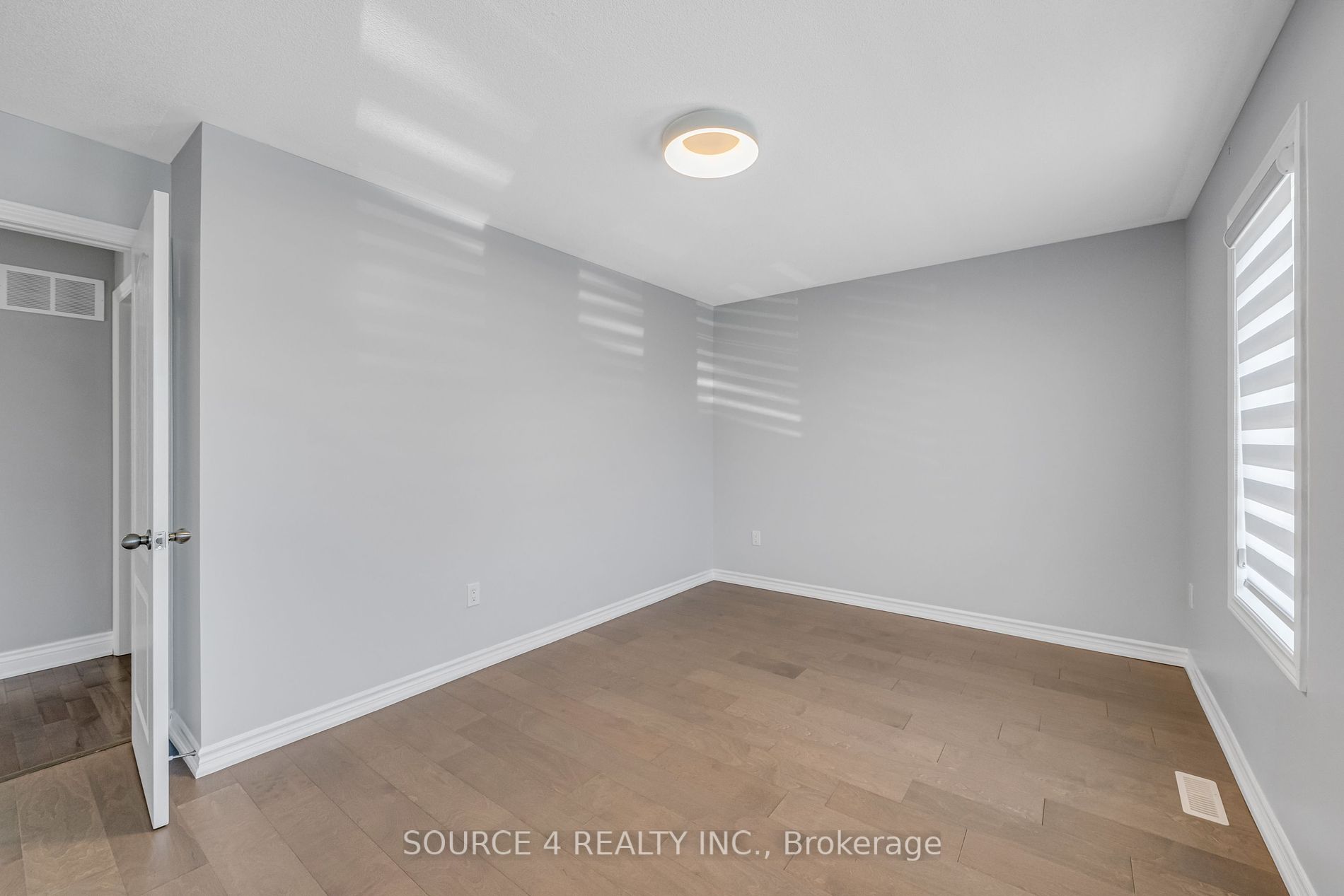 26 Terry Cres