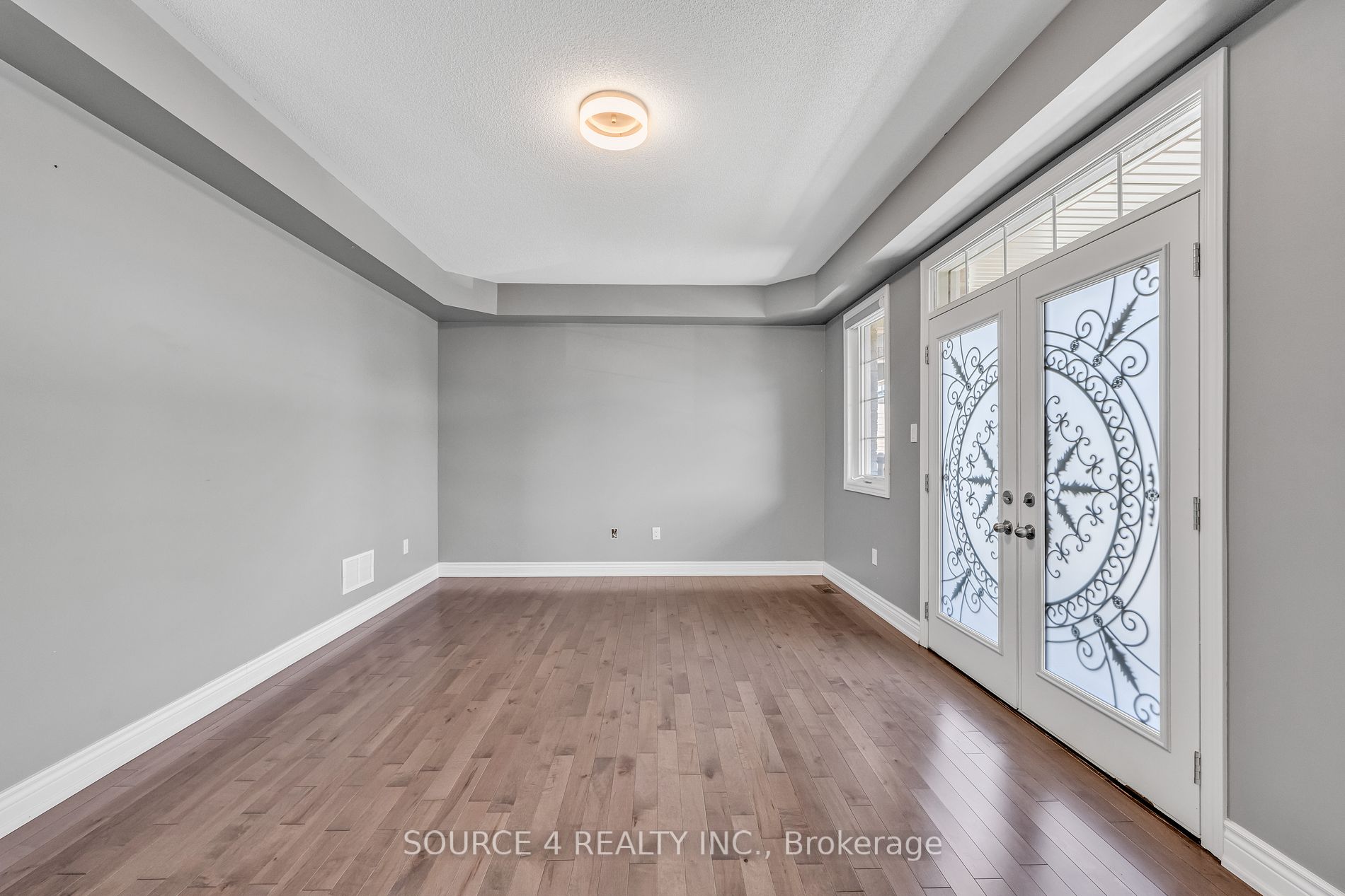 26 Terry Cres