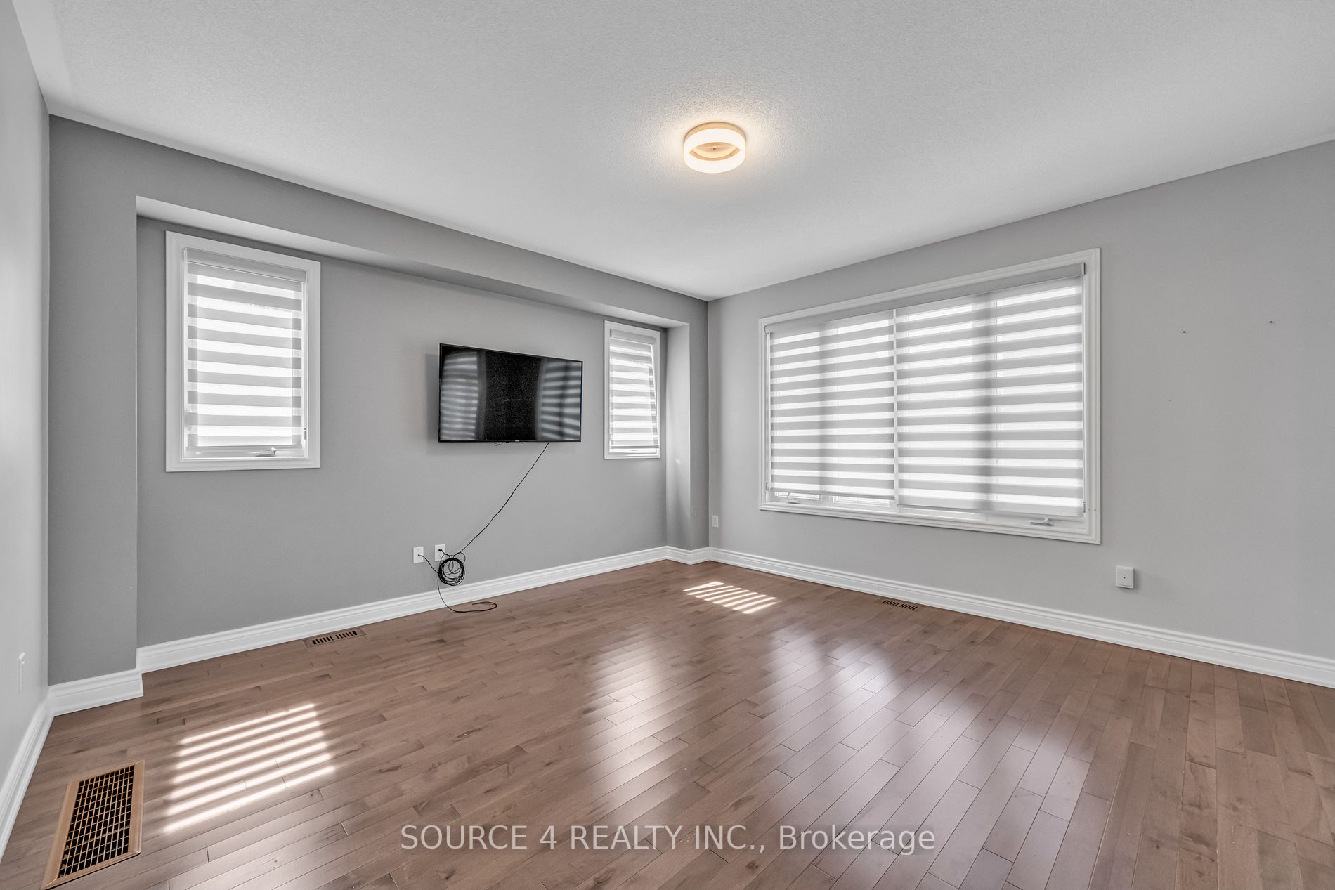 26 Terry Cres