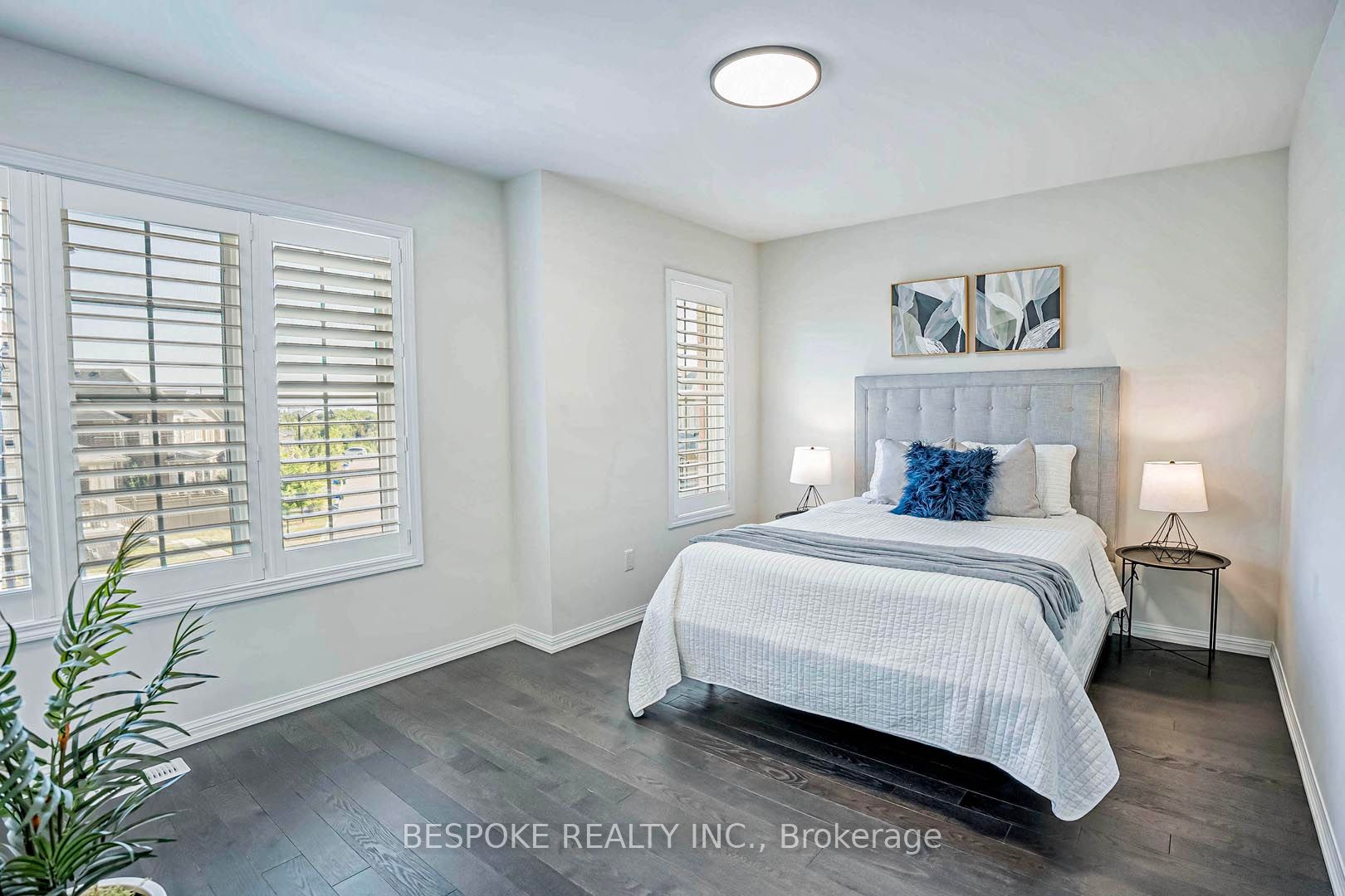 136 Hurst Dr