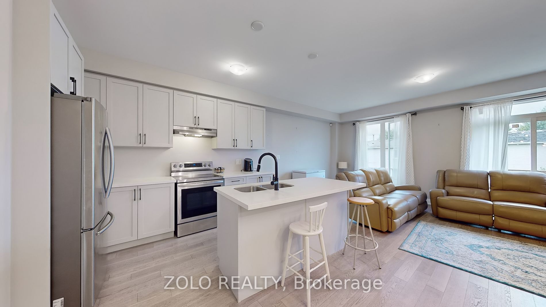 35 Hanning Crt, #5