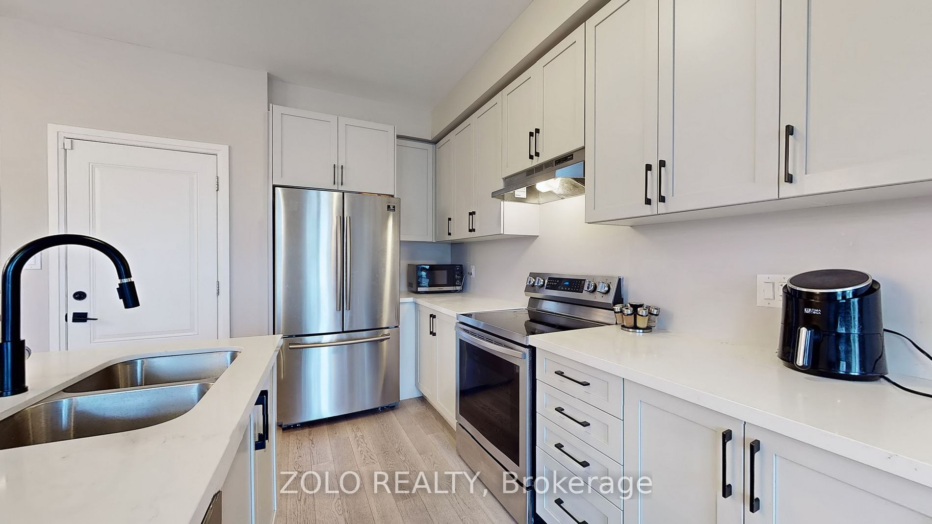 35 Hanning Crt, #5