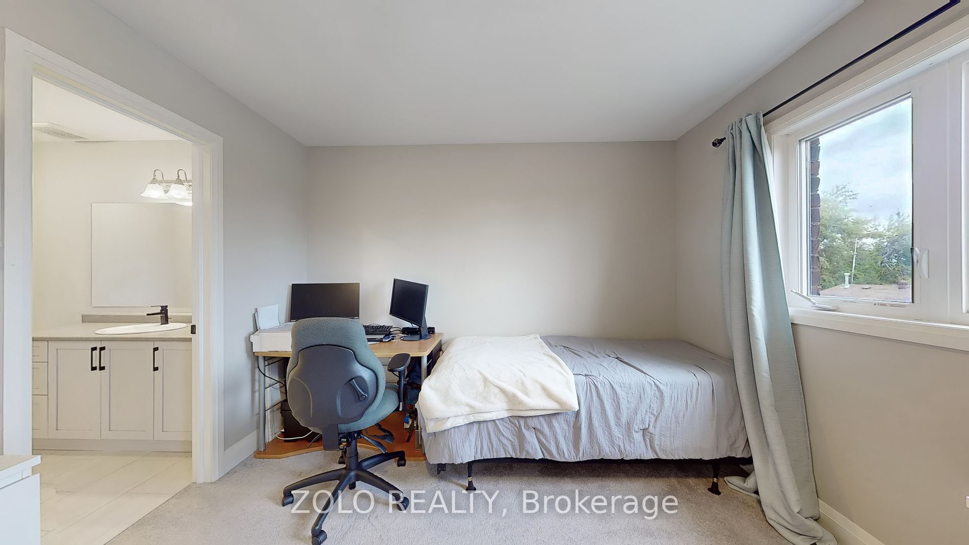 35 Hanning Crt, #5