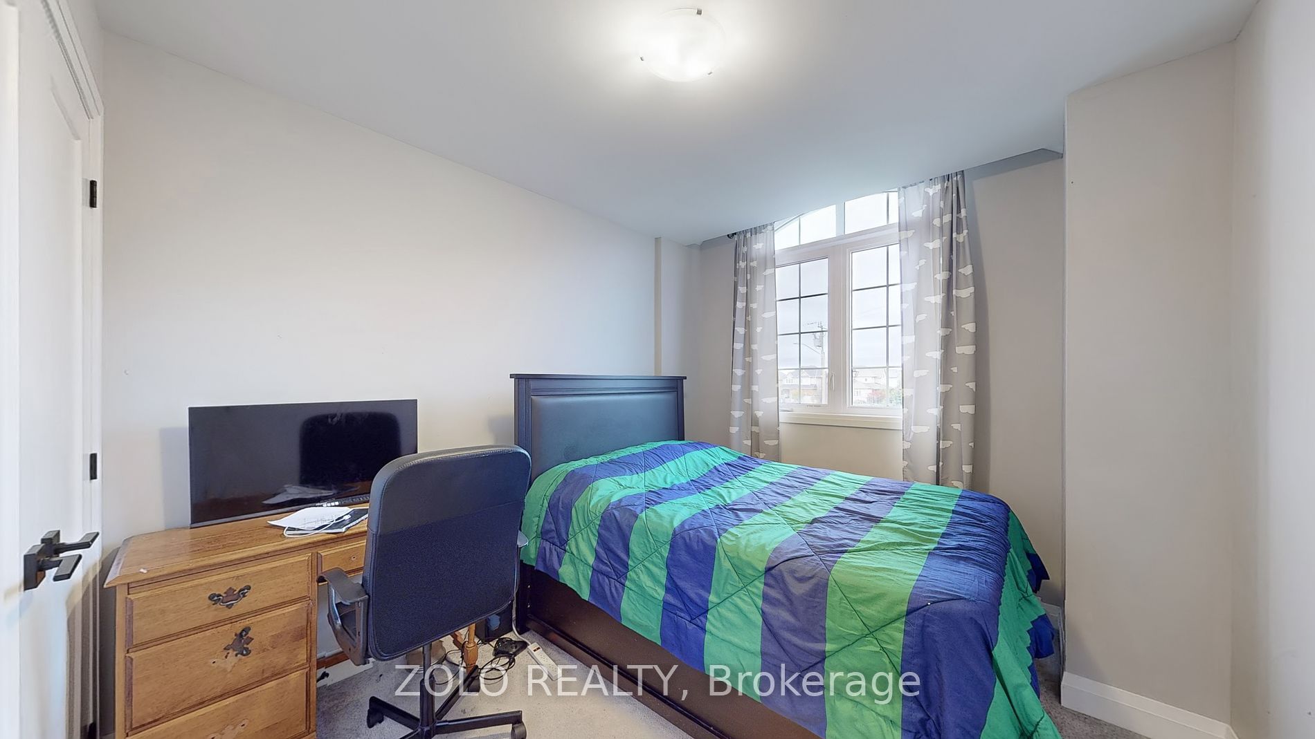 35 Hanning Crt, #5