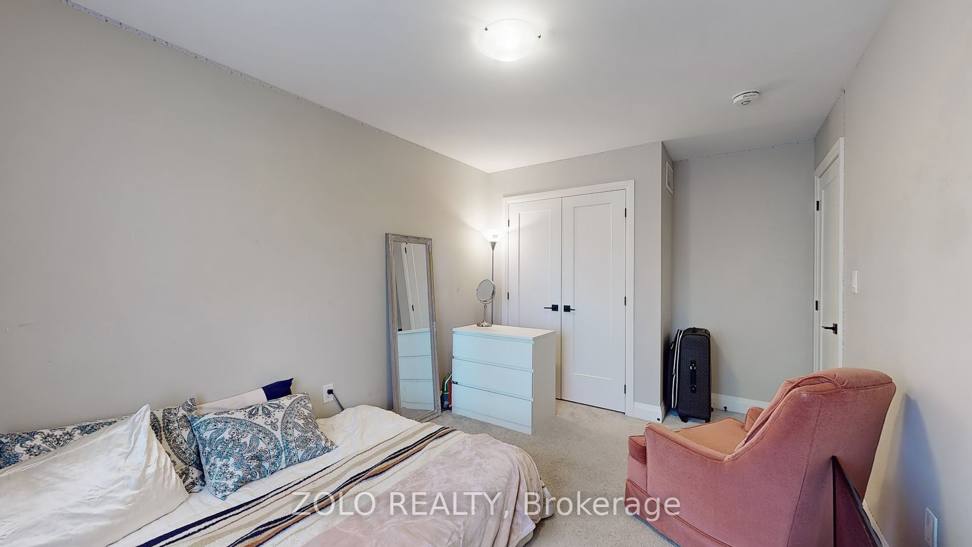 35 Hanning Crt, #5
