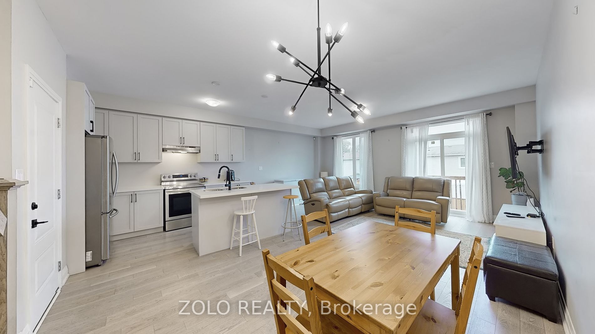 35 Hanning Crt, #5