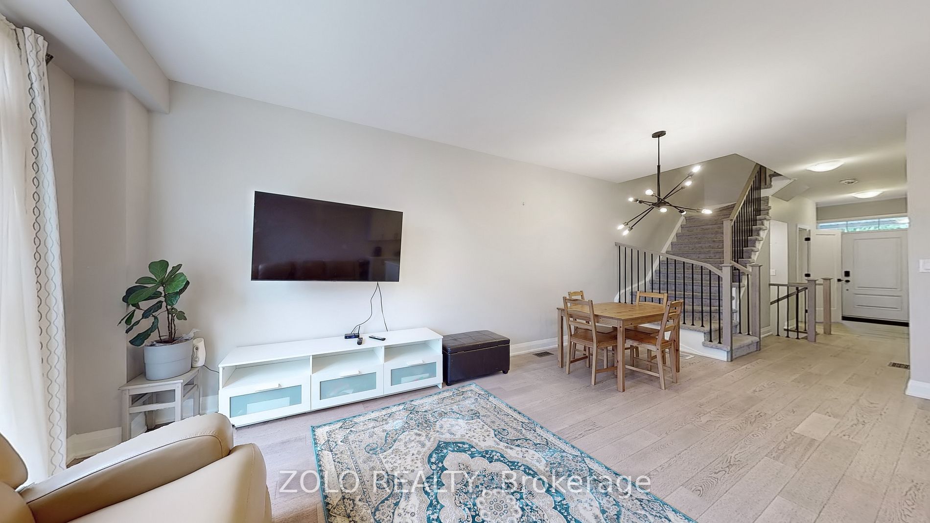 35 Hanning Crt, #5