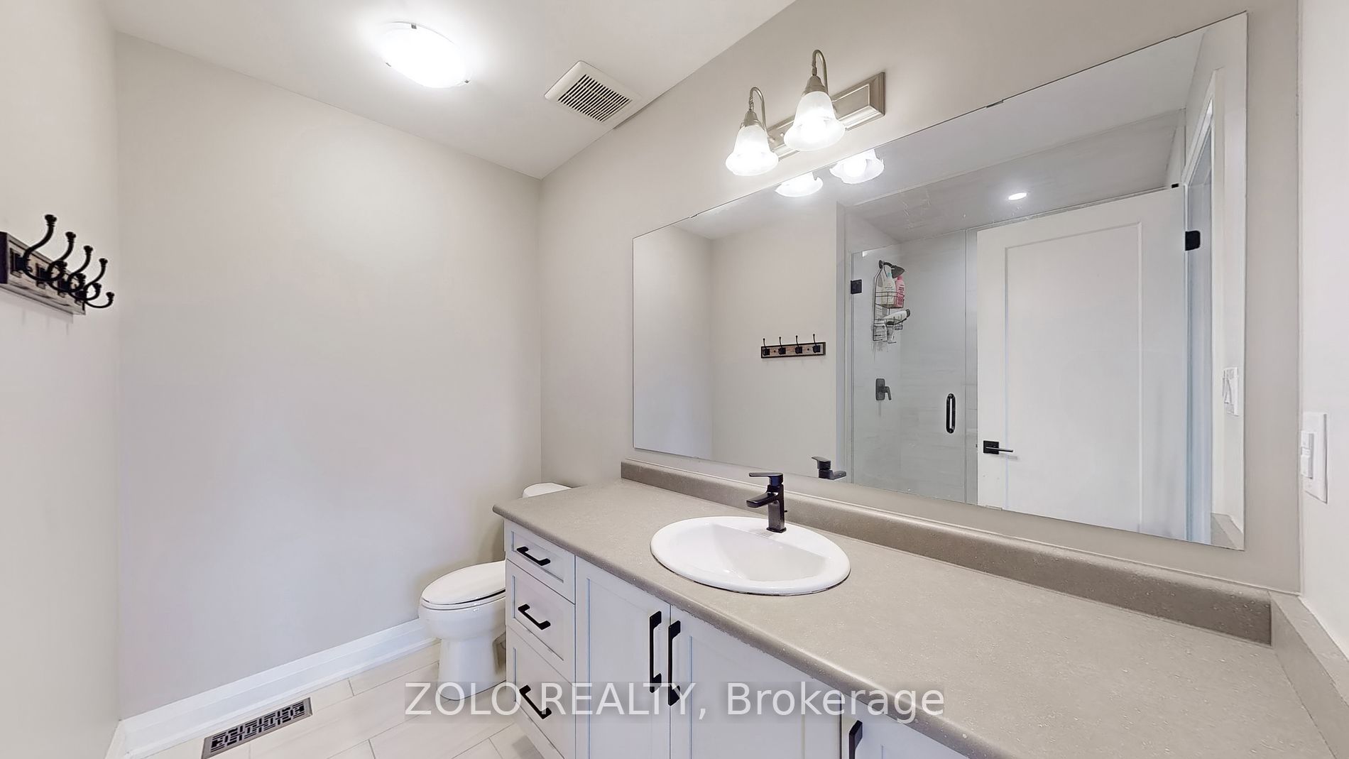 35 Hanning Crt, #5