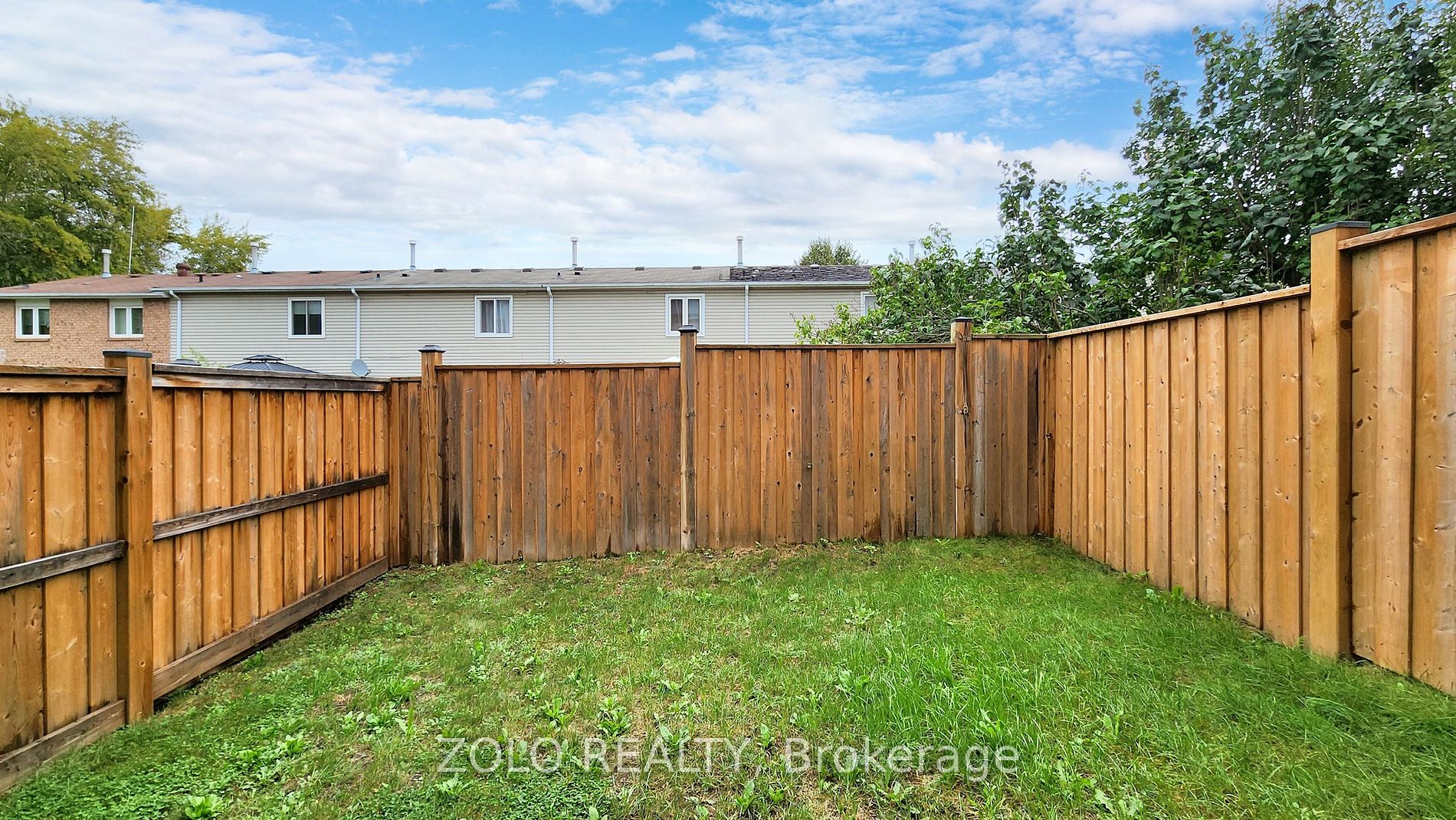 35 Hanning Crt, #5