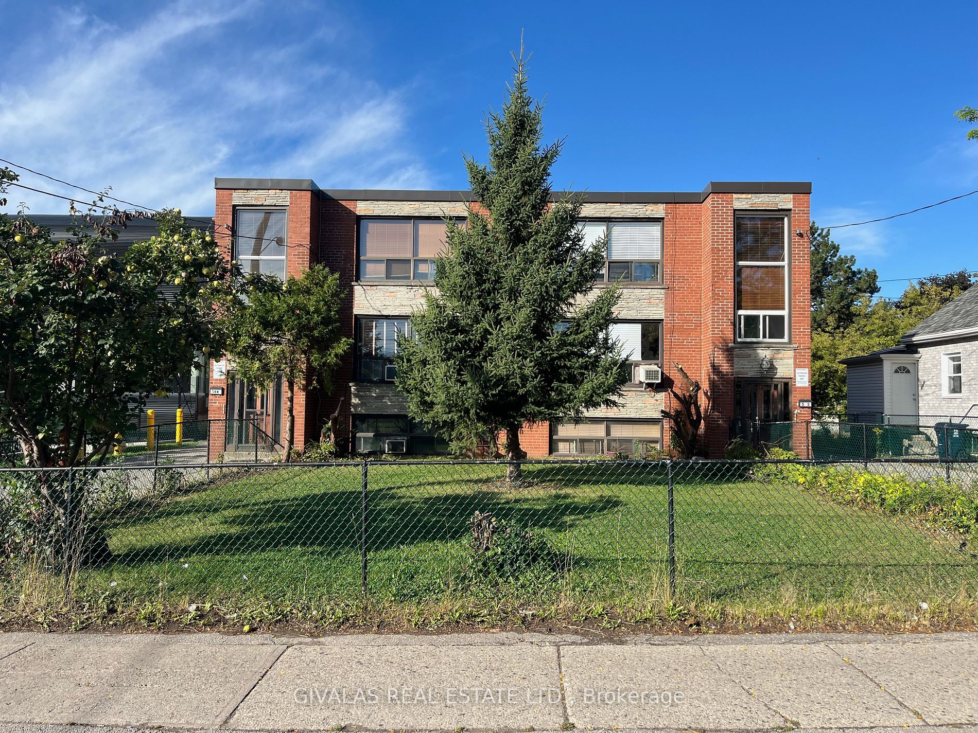 502 Birchmount Rd