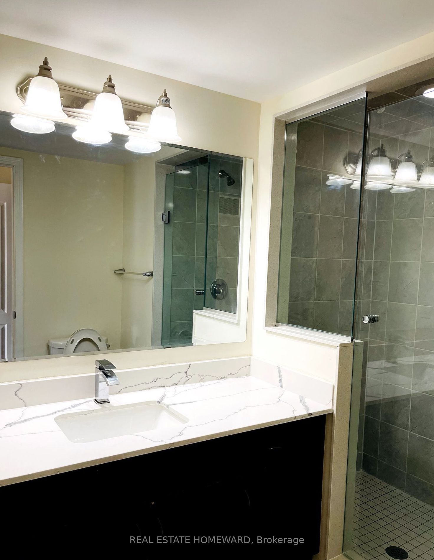 45 Heron Park Pl, #11