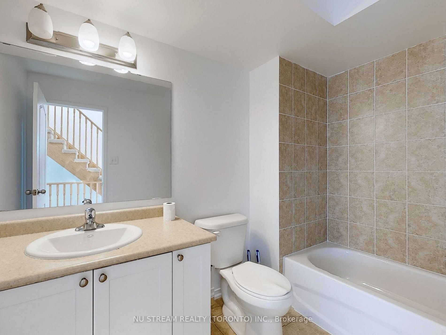 2739 Deputy Minister Path, #68