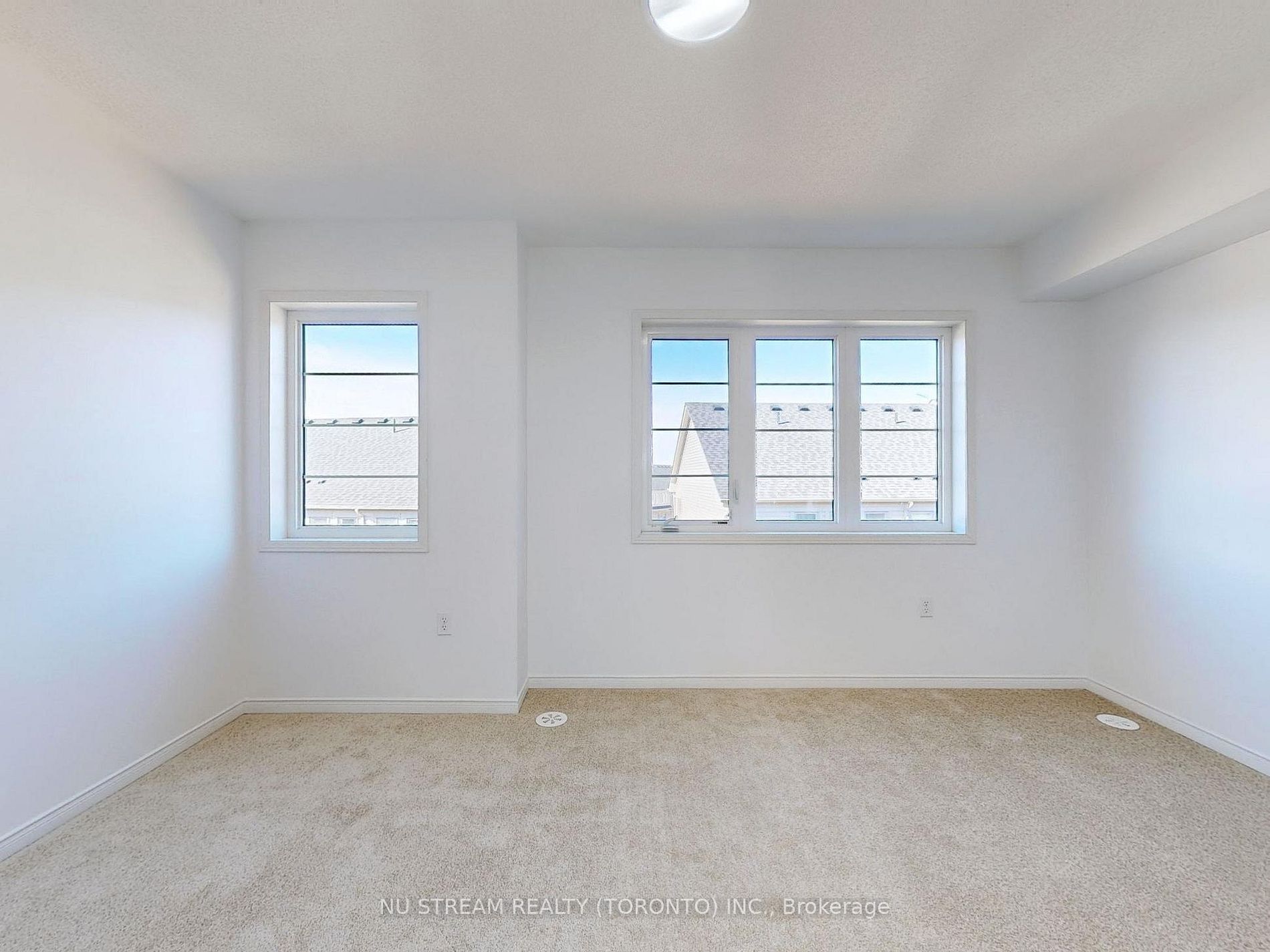 2739 Deputy Minister Path, #68