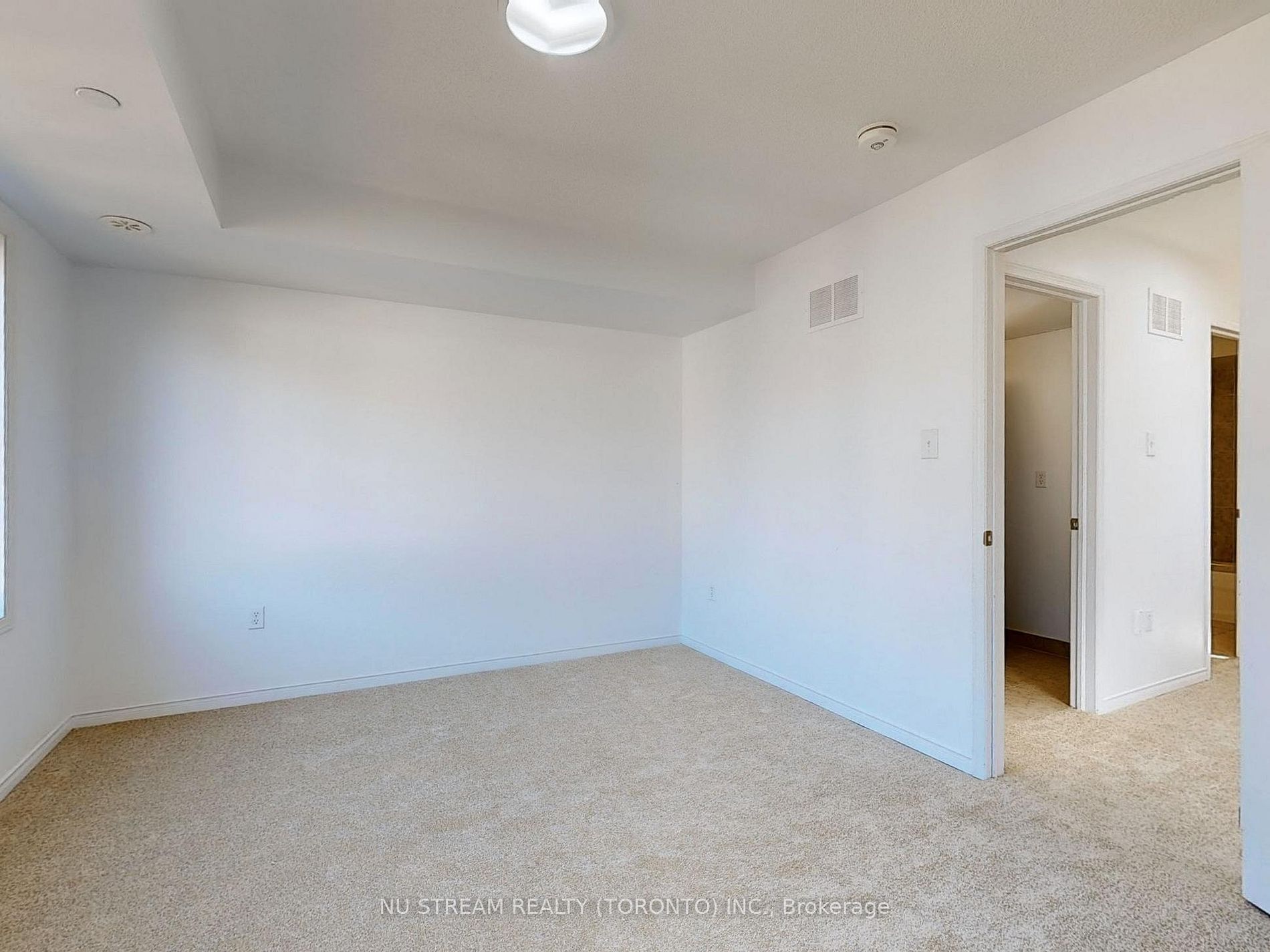 2739 Deputy Minister Path, #68