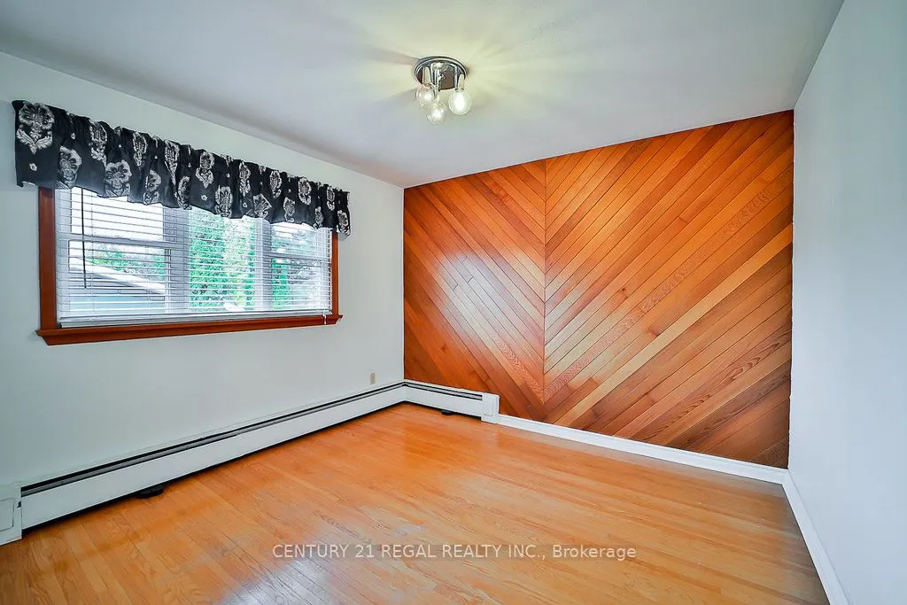 56 Somerdale Sq
