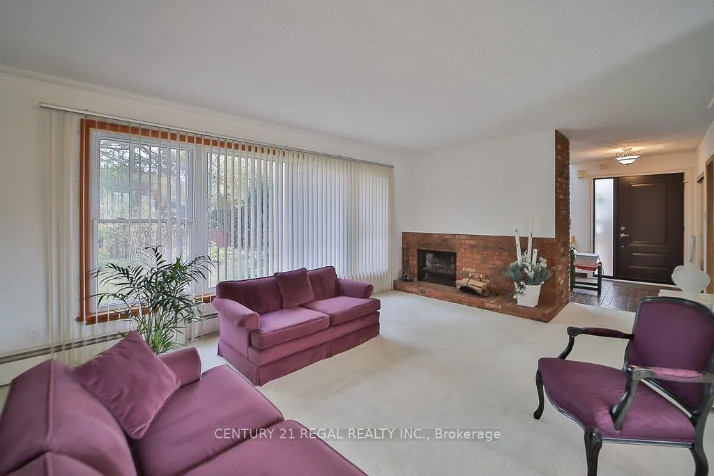 56 Somerdale Sq