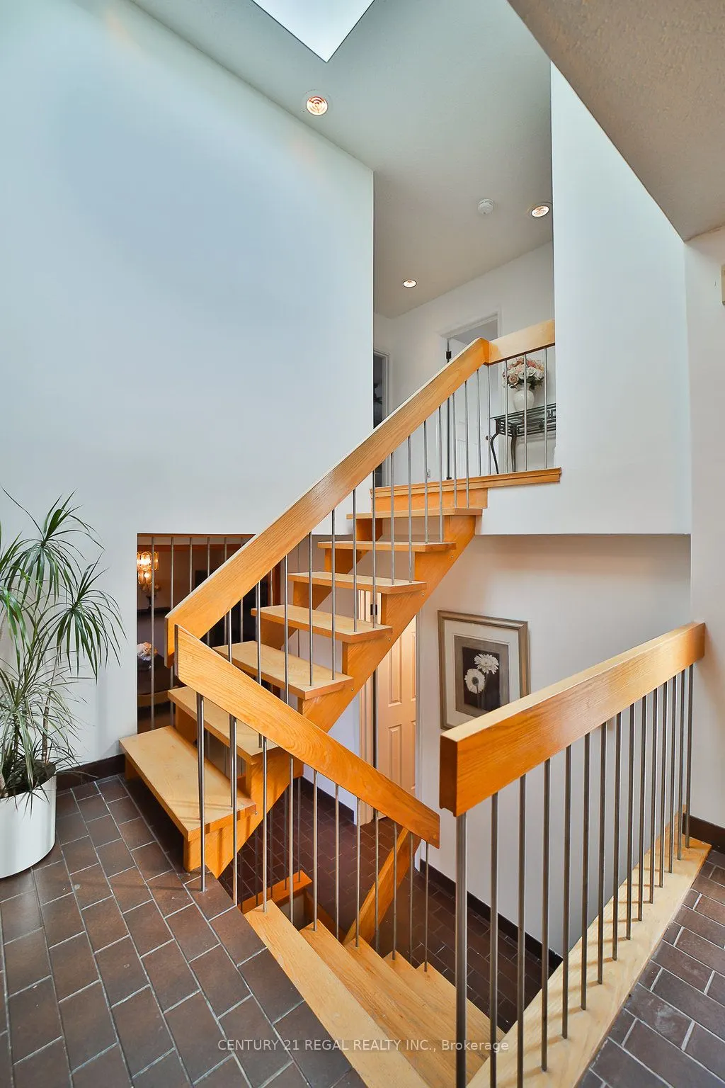 56 Somerdale Sq