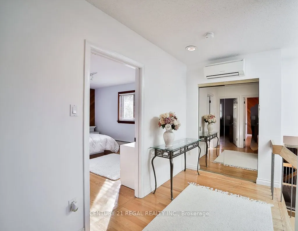 56 Somerdale Sq