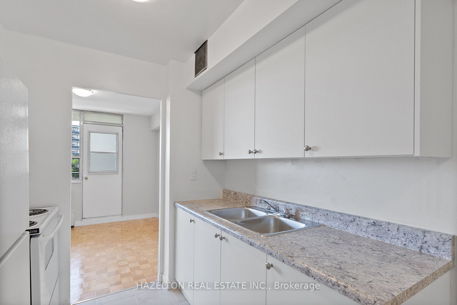 126 Bellamy Rd, #1111
