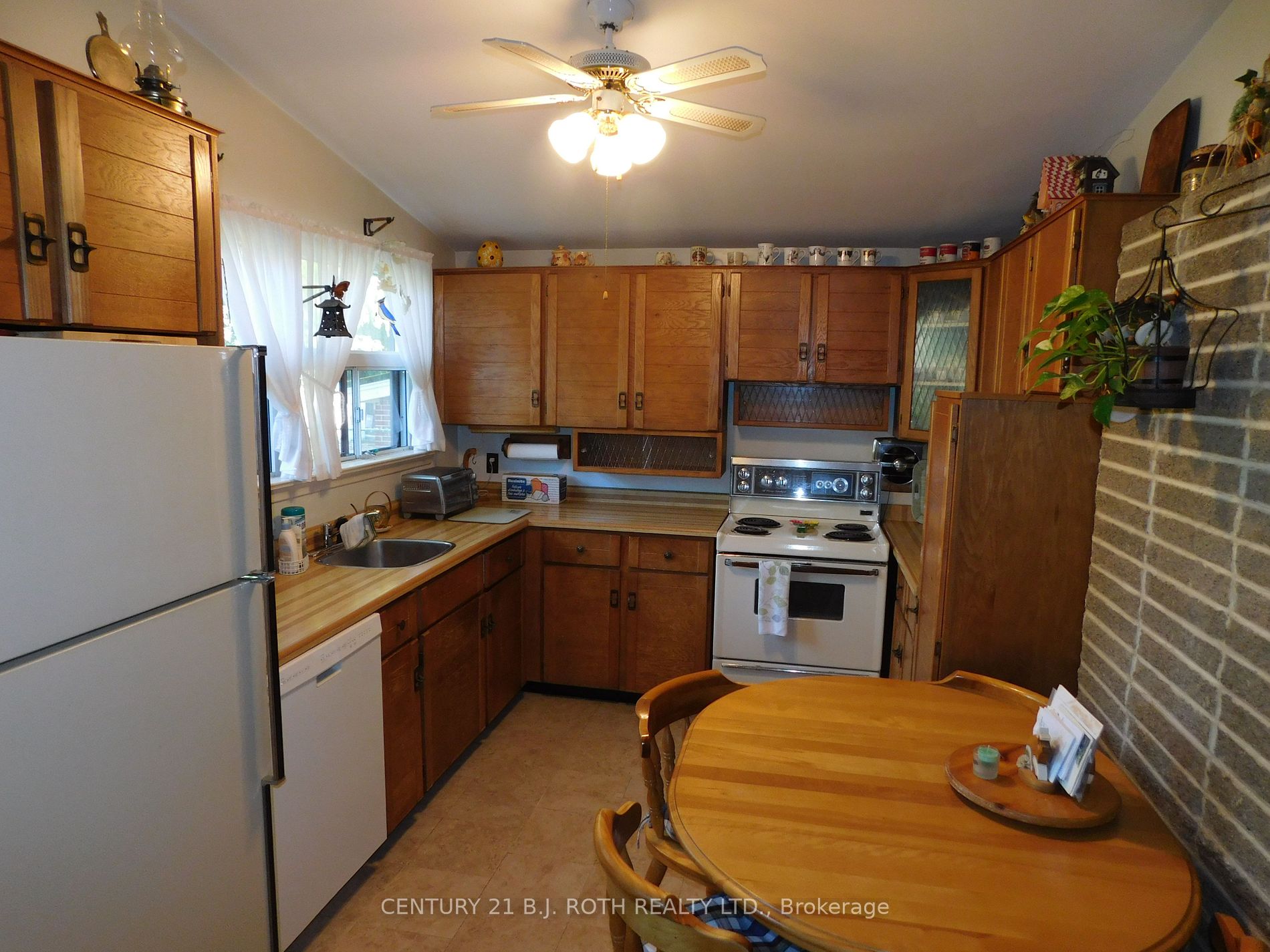 15 Ben Stanton Blvd