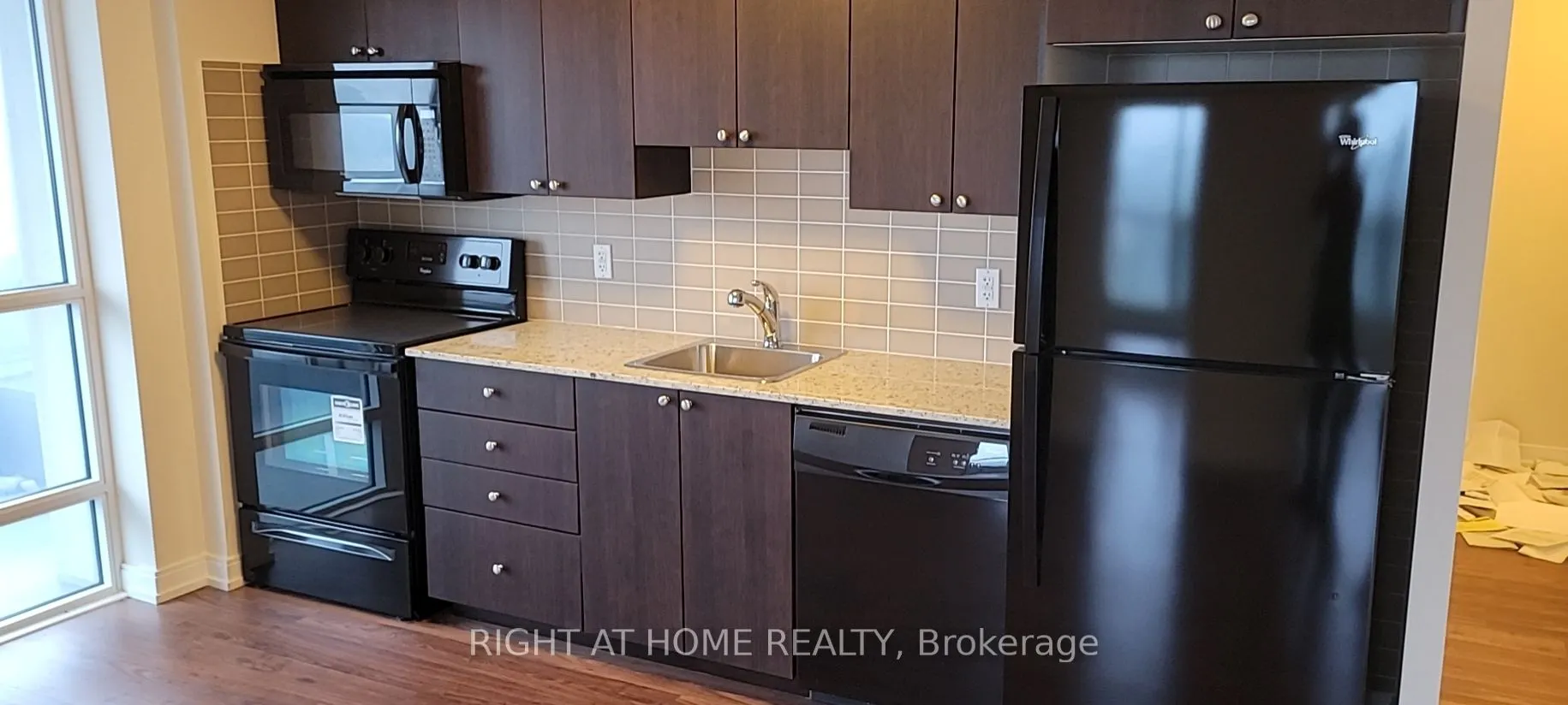 151 Village Green Sq, #2702