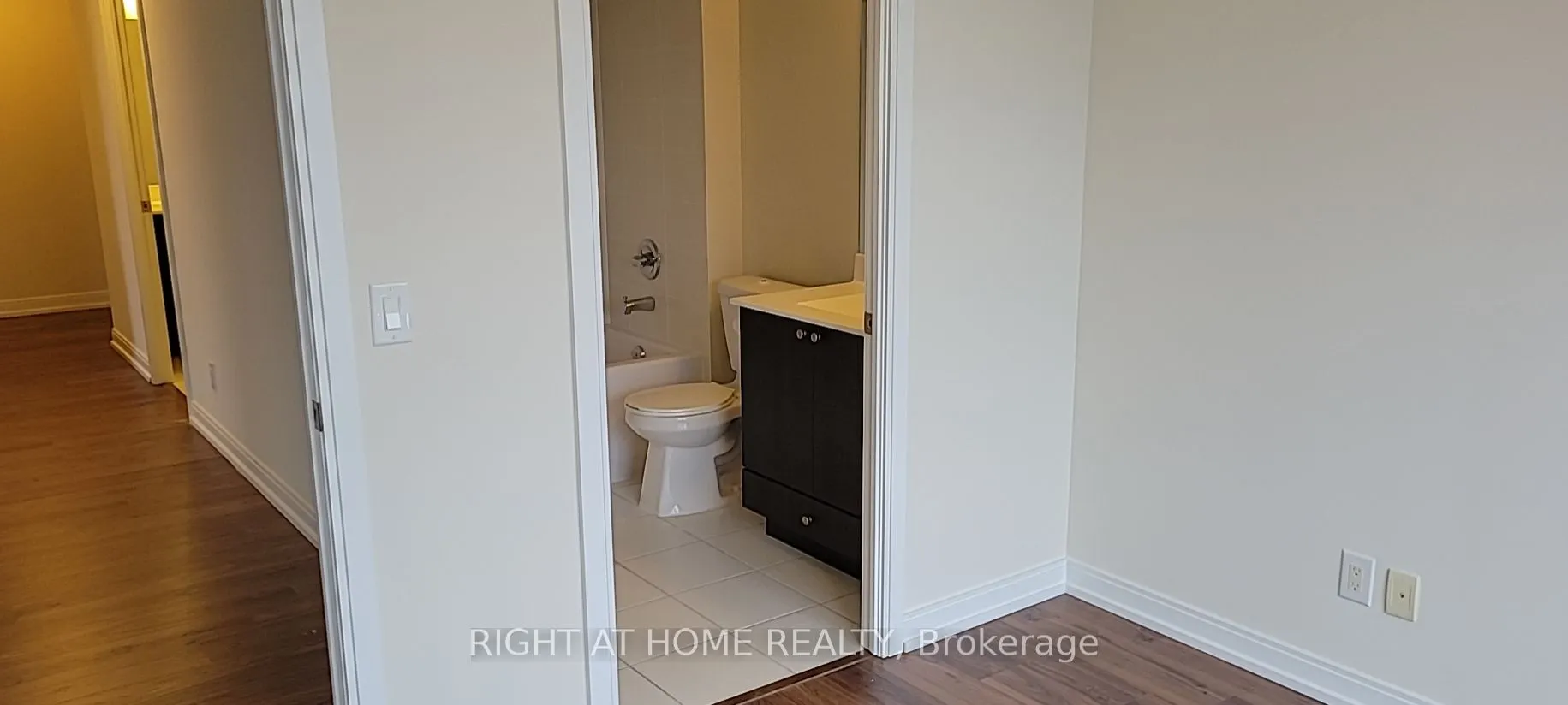 151 Village Green Sq, #2702