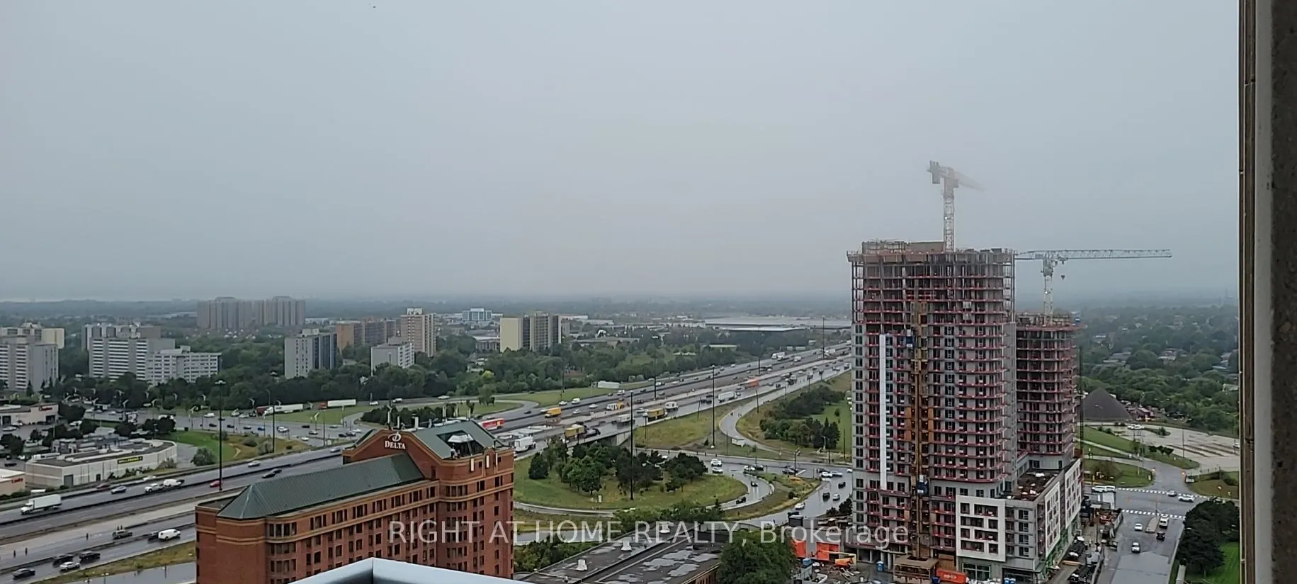 151 Village Green Sq, #2702