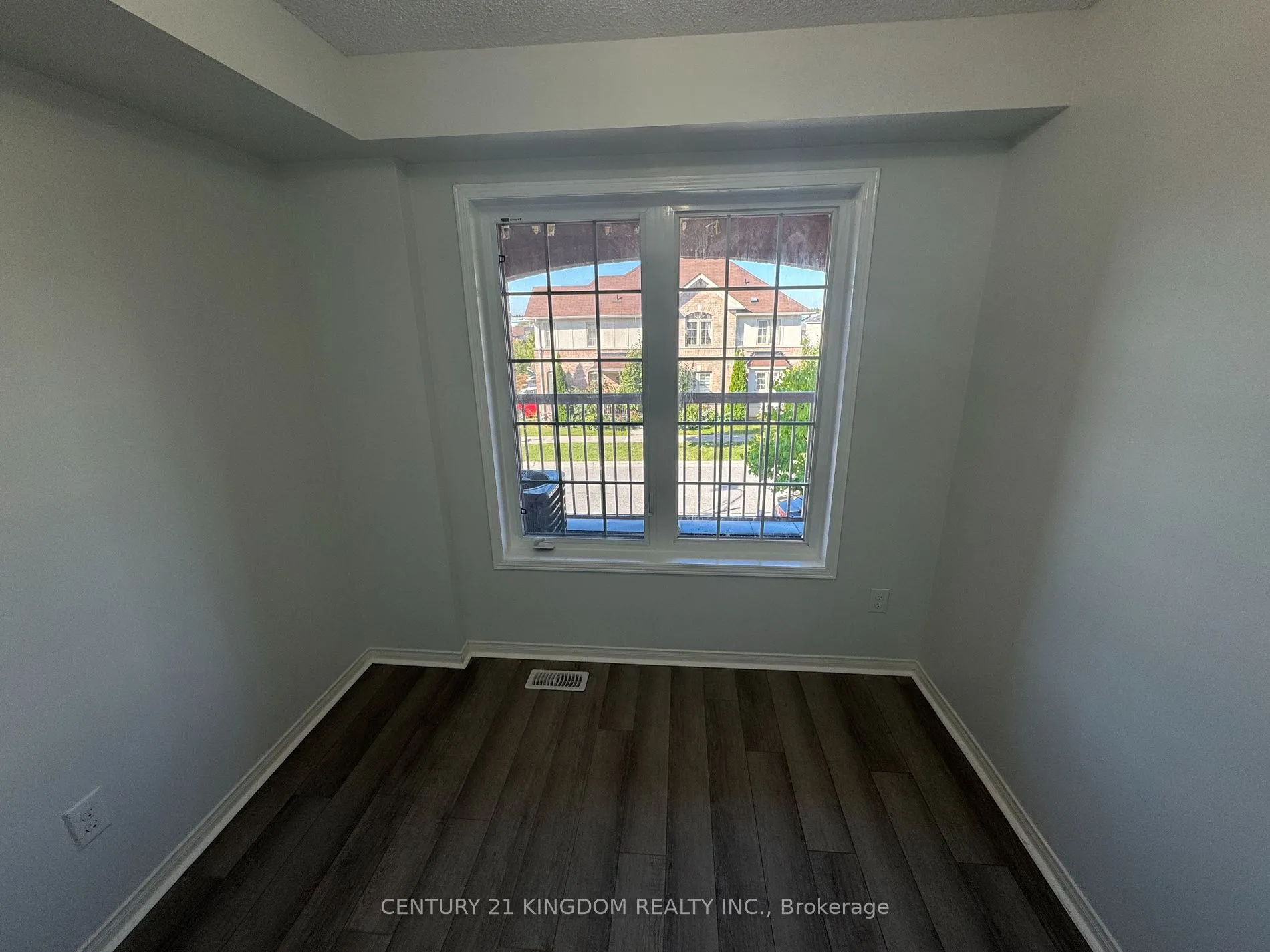 3 Chaston Rd