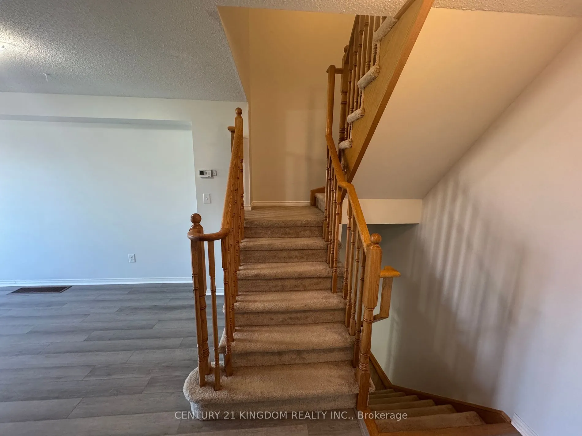 3 Chaston Rd