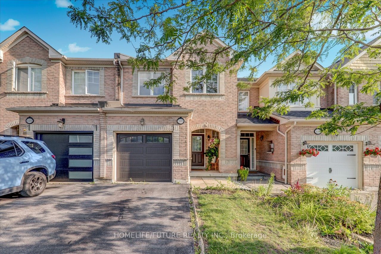 123 Silverwood Circle