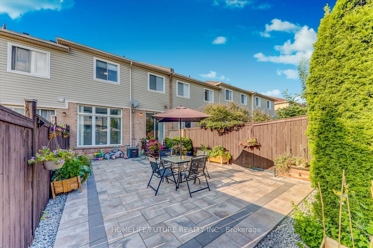 123 Silverwood Circle