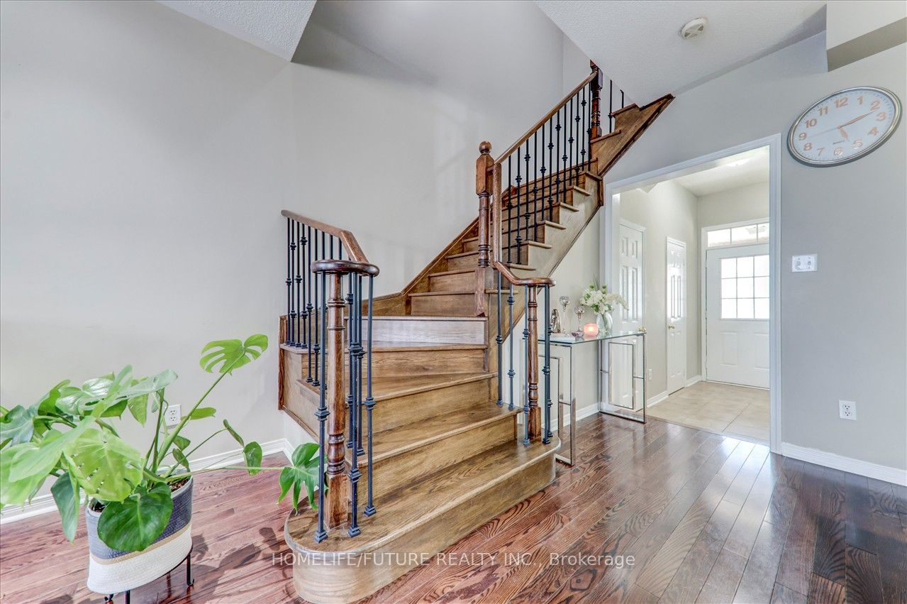 123 Silverwood Circle
