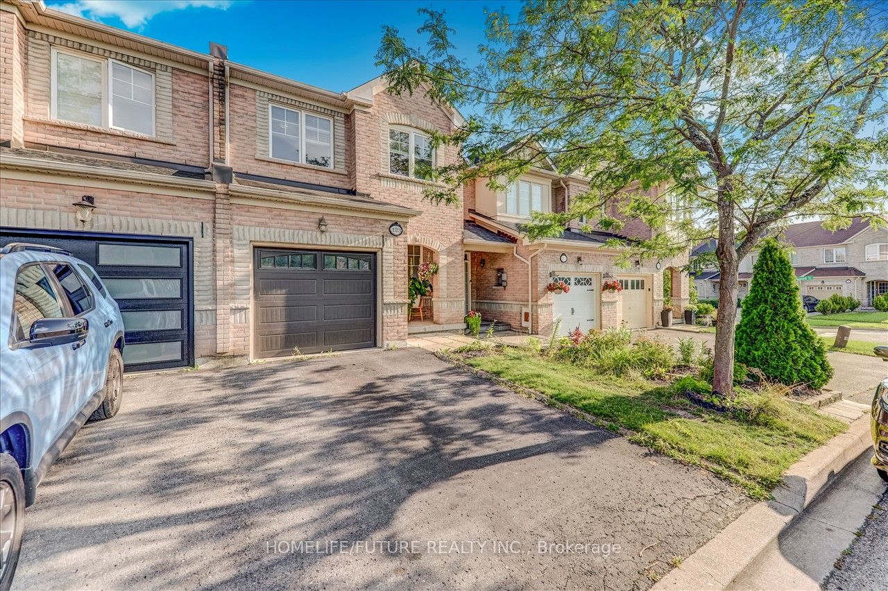 123 Silverwood Circle