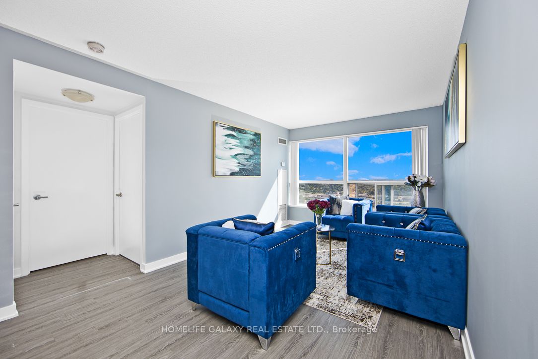 36 Lee Centre Dr, #2708