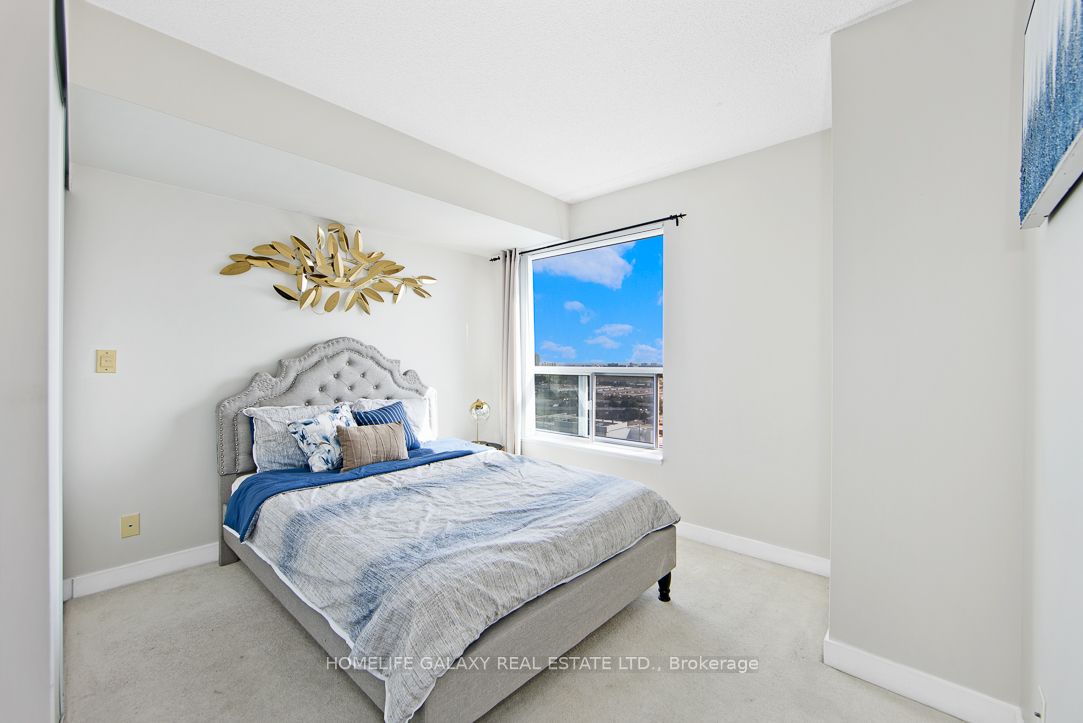 36 Lee Centre Dr, #2708