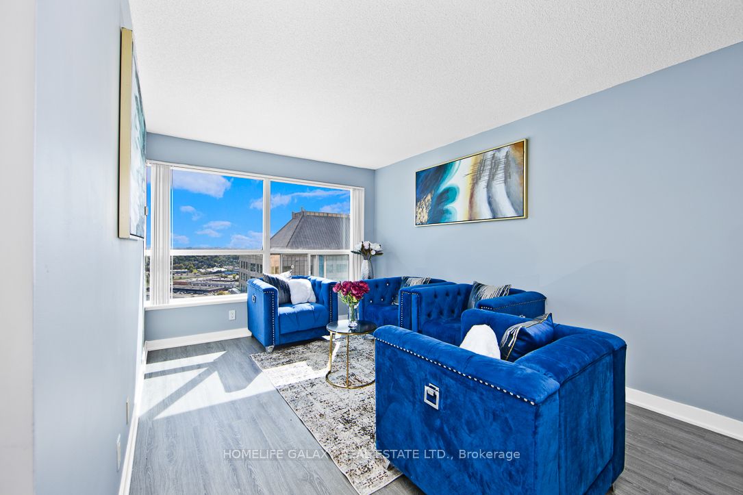 36 Lee Centre Dr, #2708