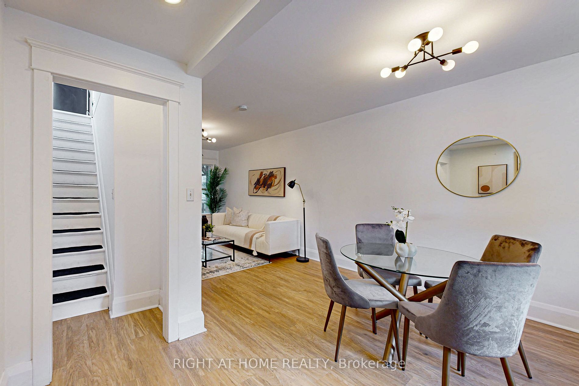 1055 Woodbine Ave