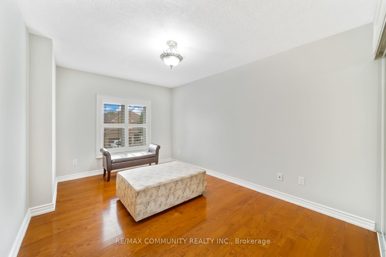 12 William Davidson St