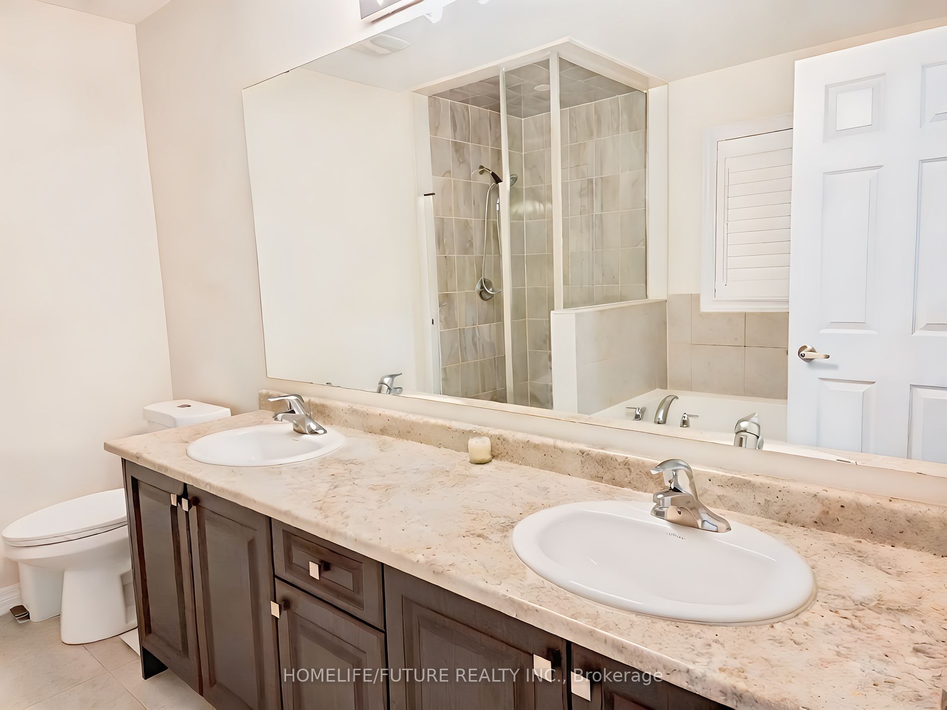 2426 Hibiscus Dr