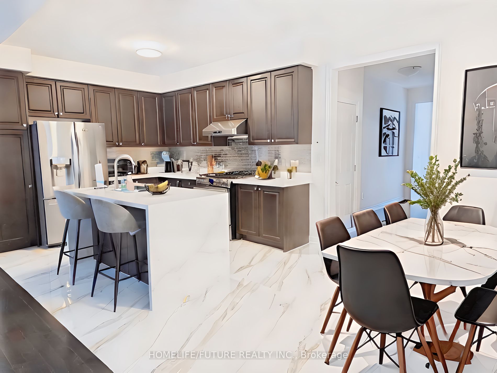 2426 Hibiscus Dr
