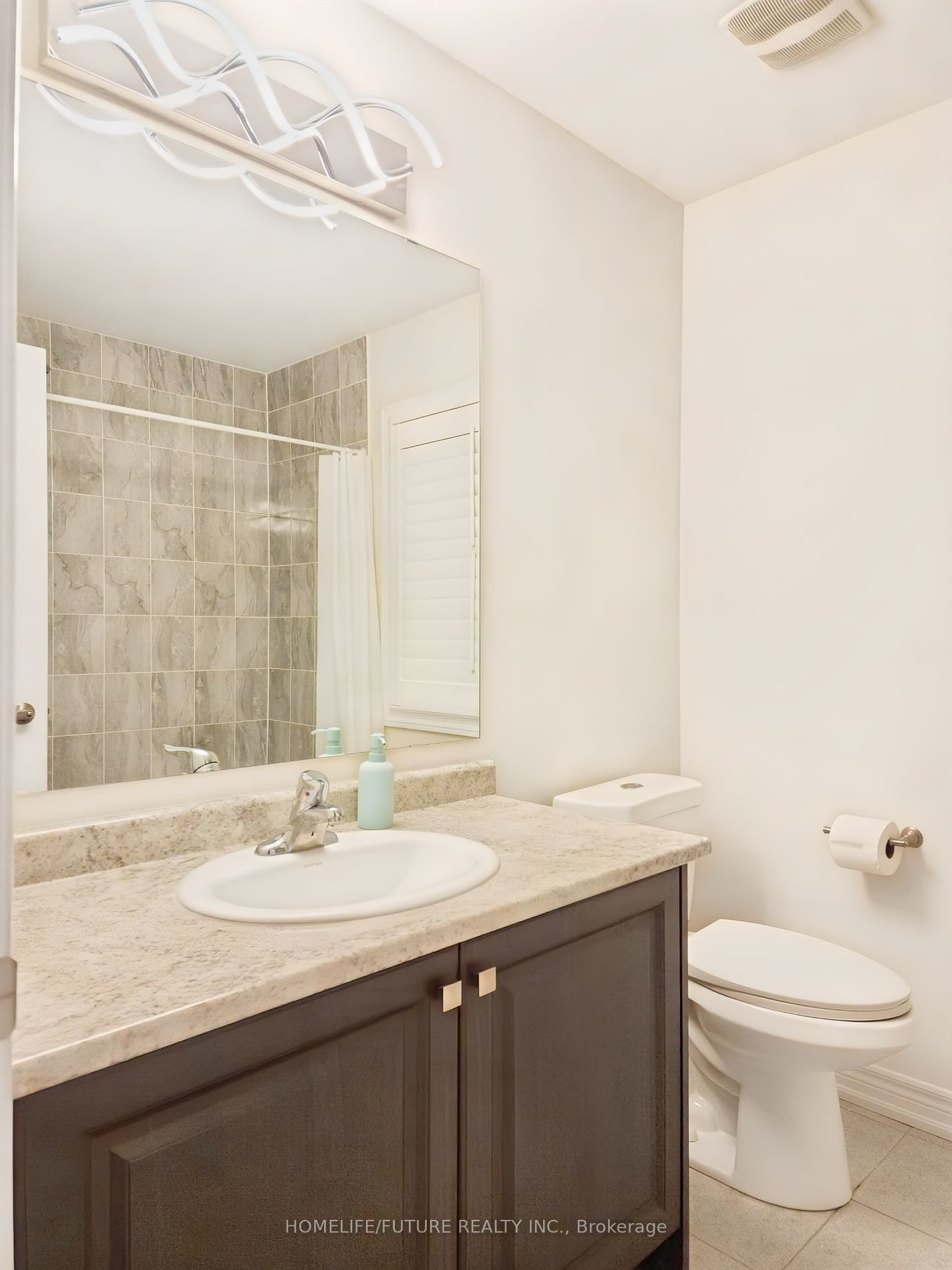 2426 Hibiscus Dr