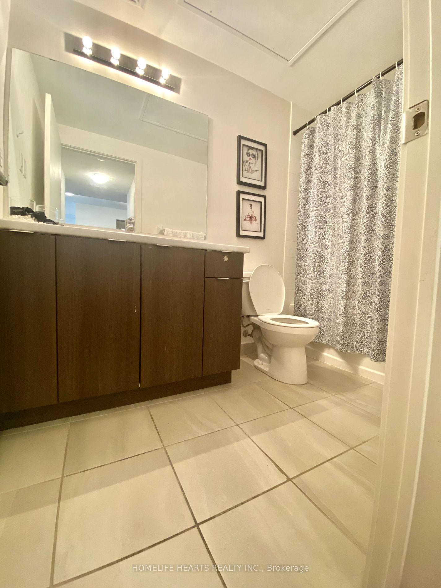 60 Orchid Place Dr, #11