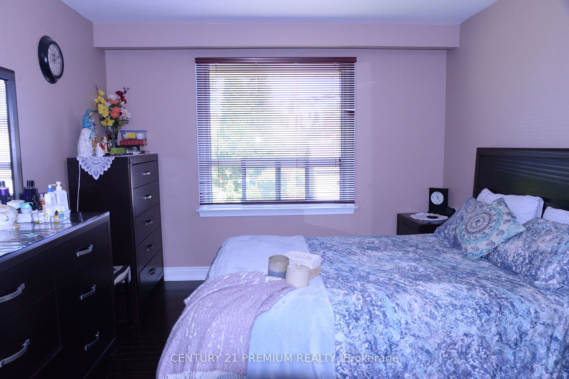 32 Hoshlega Dr, #Main Fl