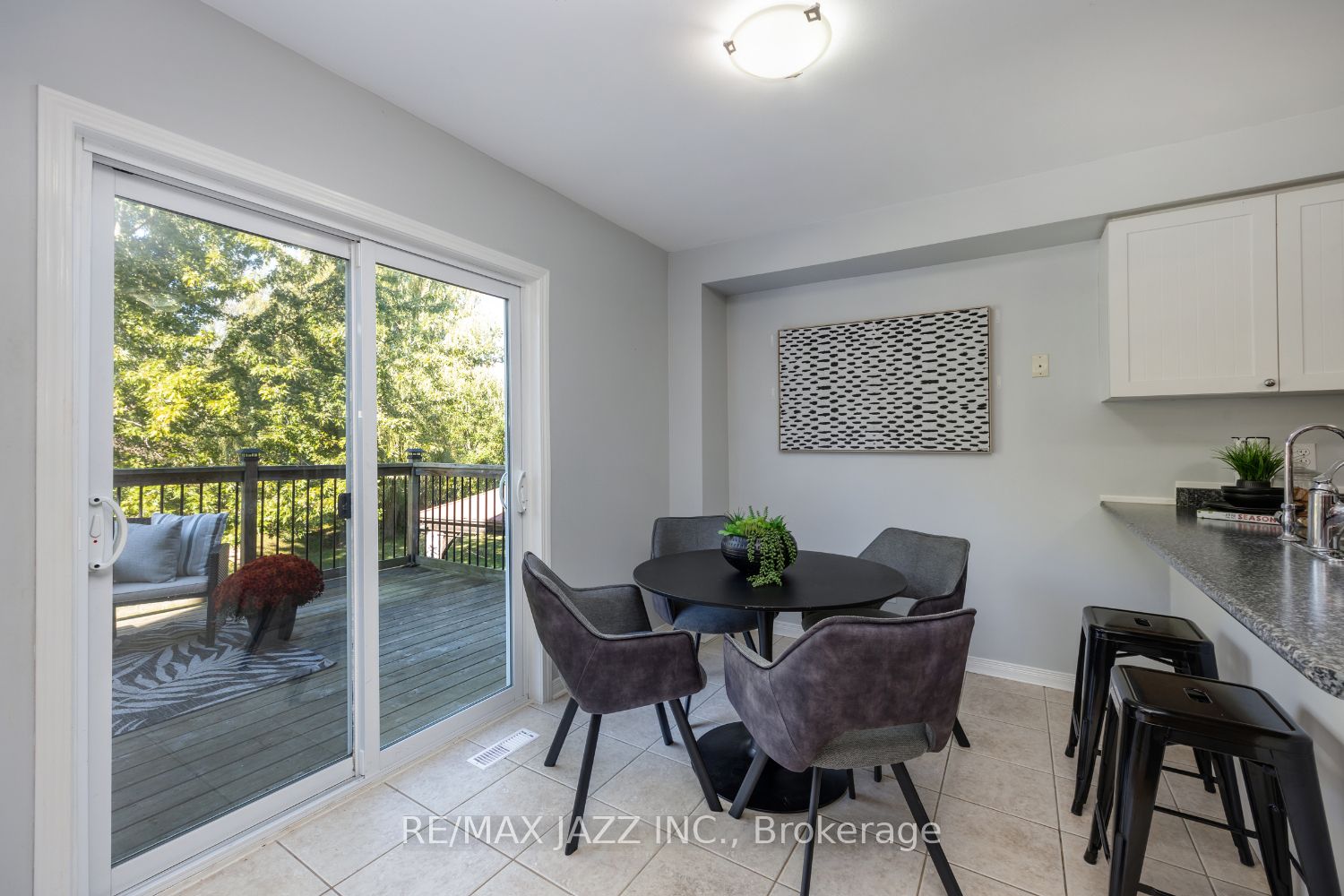 20 Milligan St
