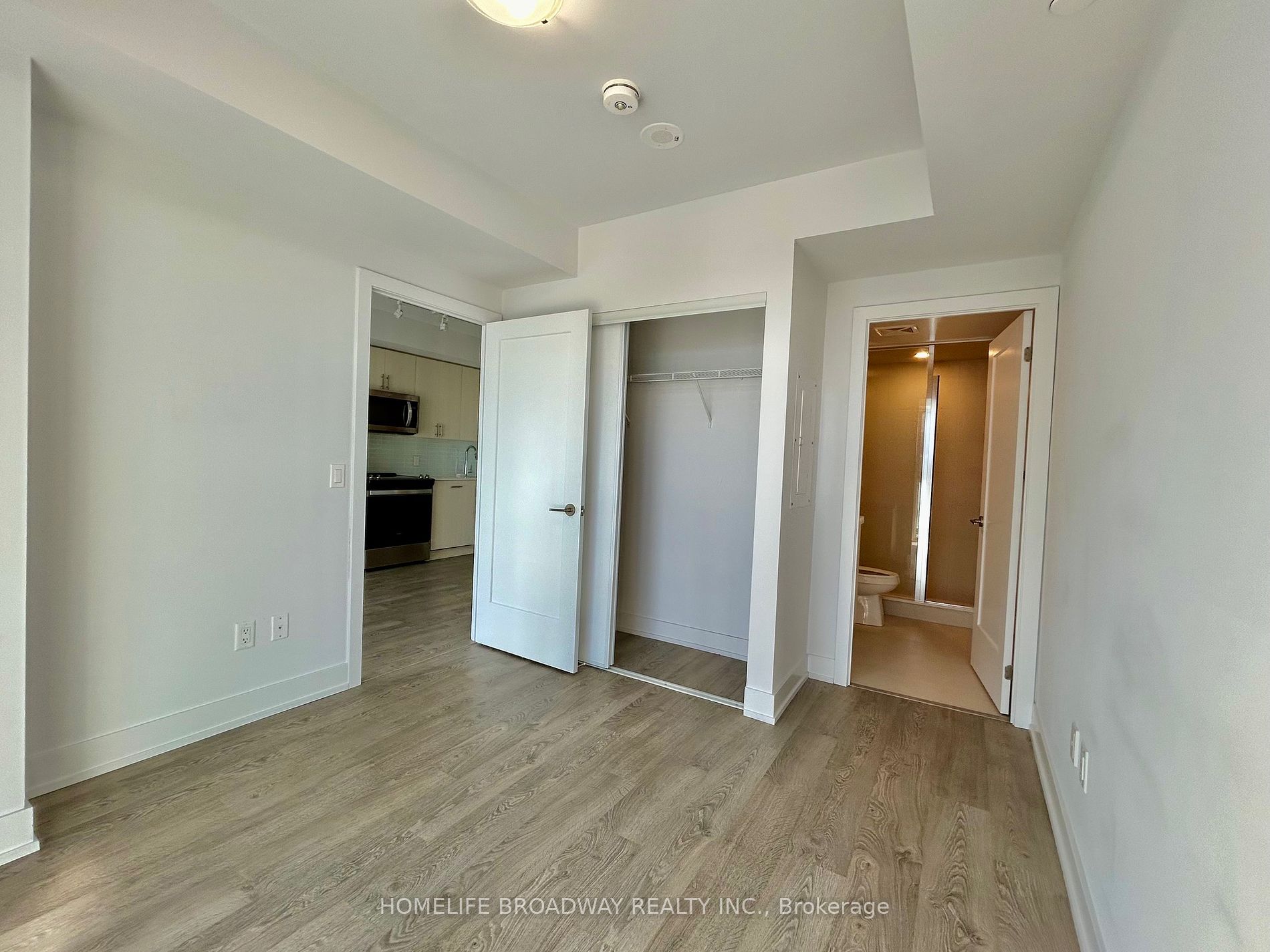 2550 Simcoe St, #2415