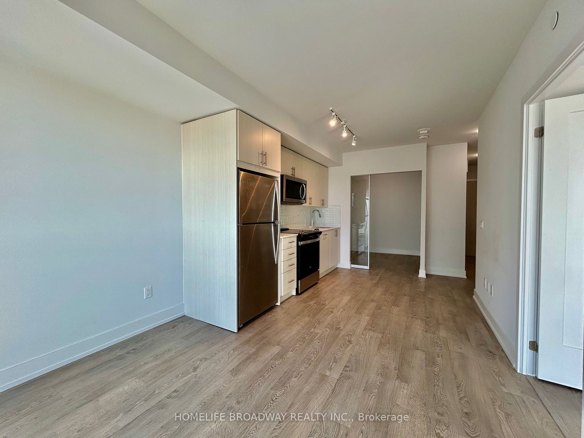 2550 Simcoe St, #2415
