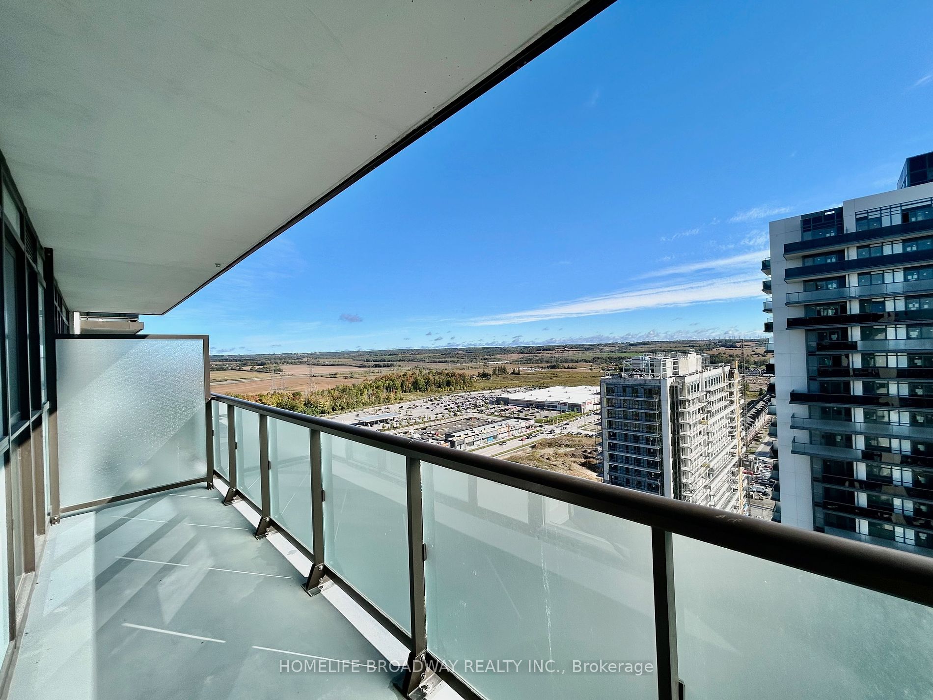2550 Simcoe St, #2415